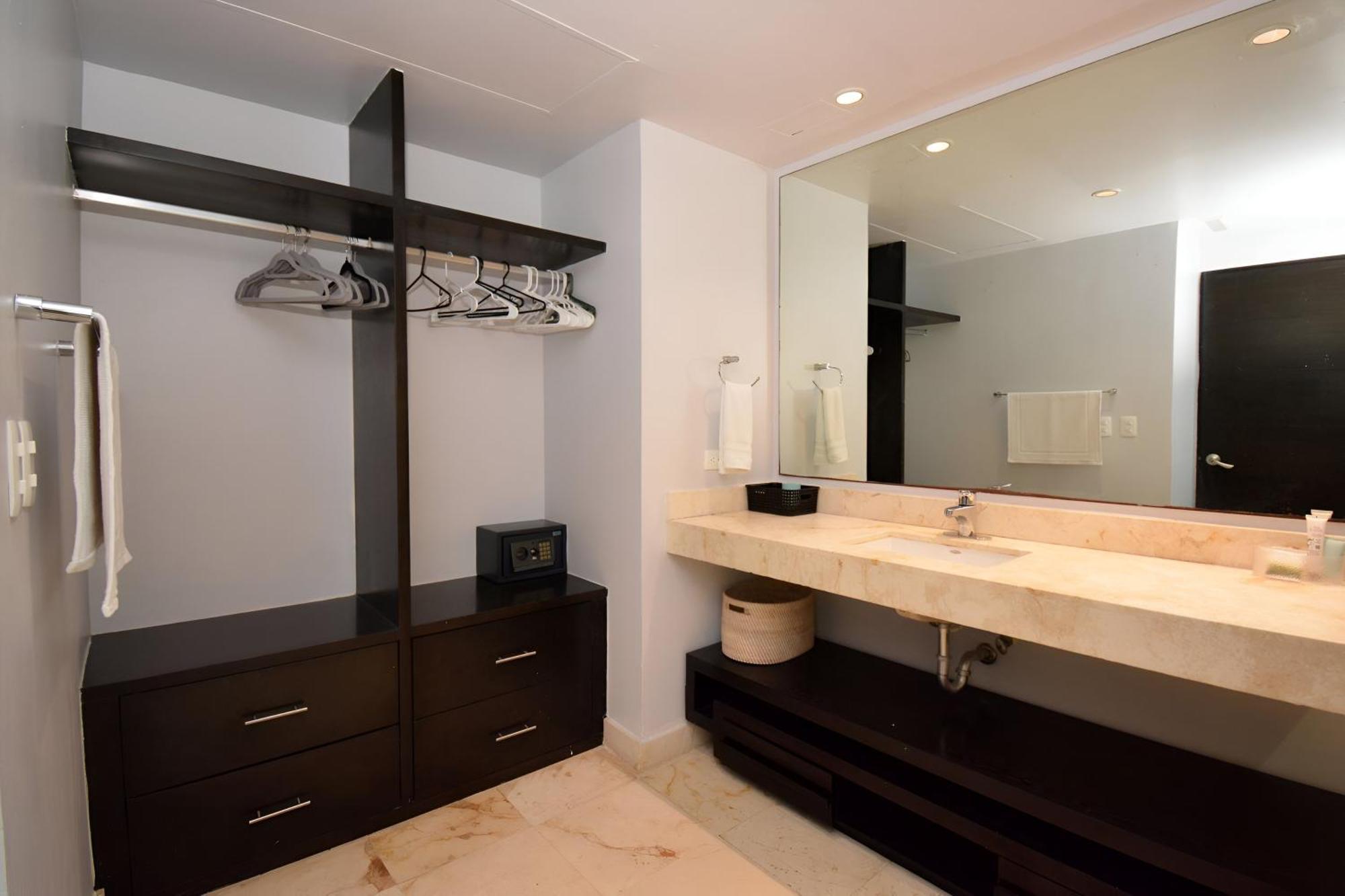 Apartamento Beachfront Location At Elements