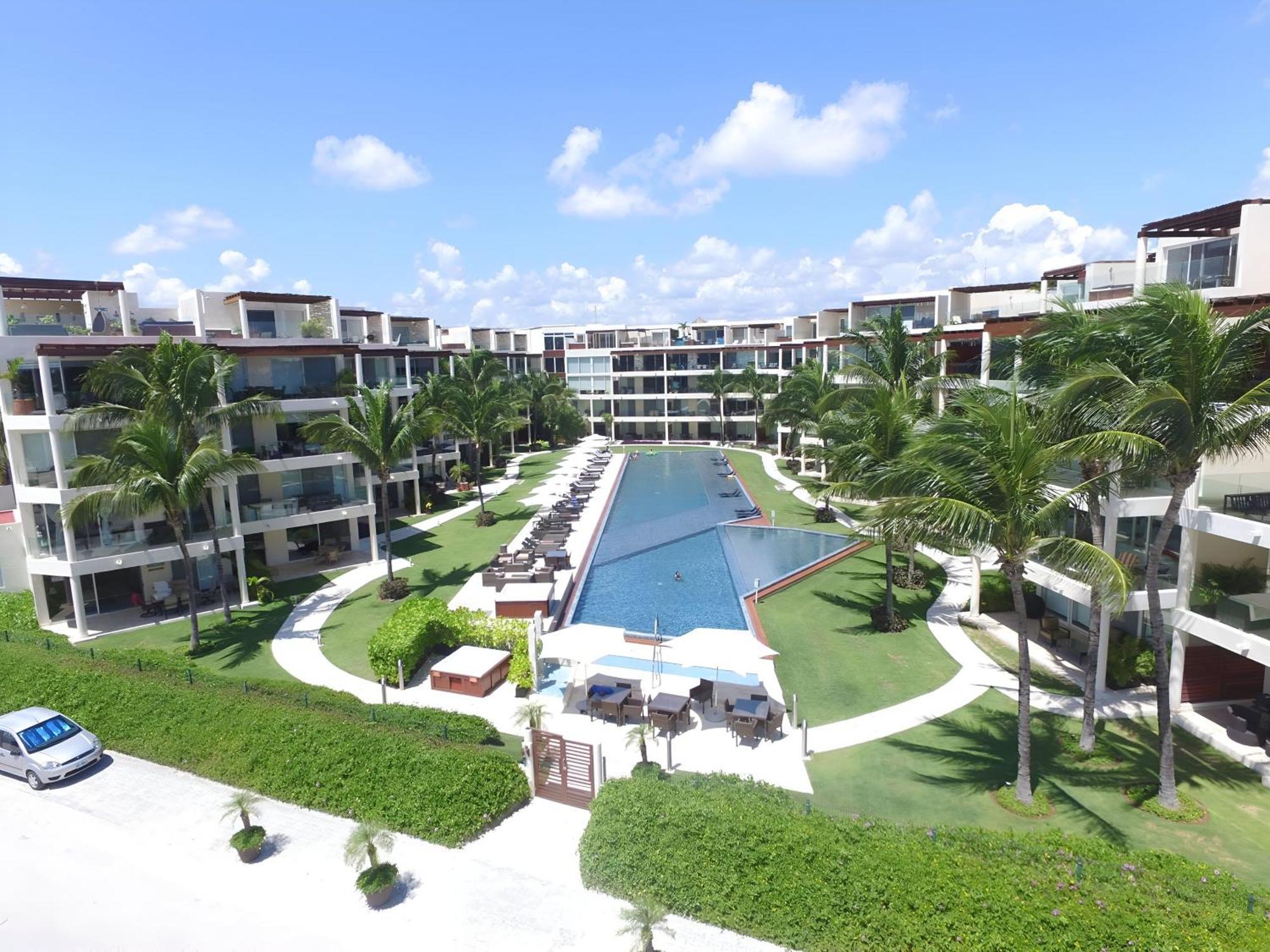 Beachfront Location At Elements *